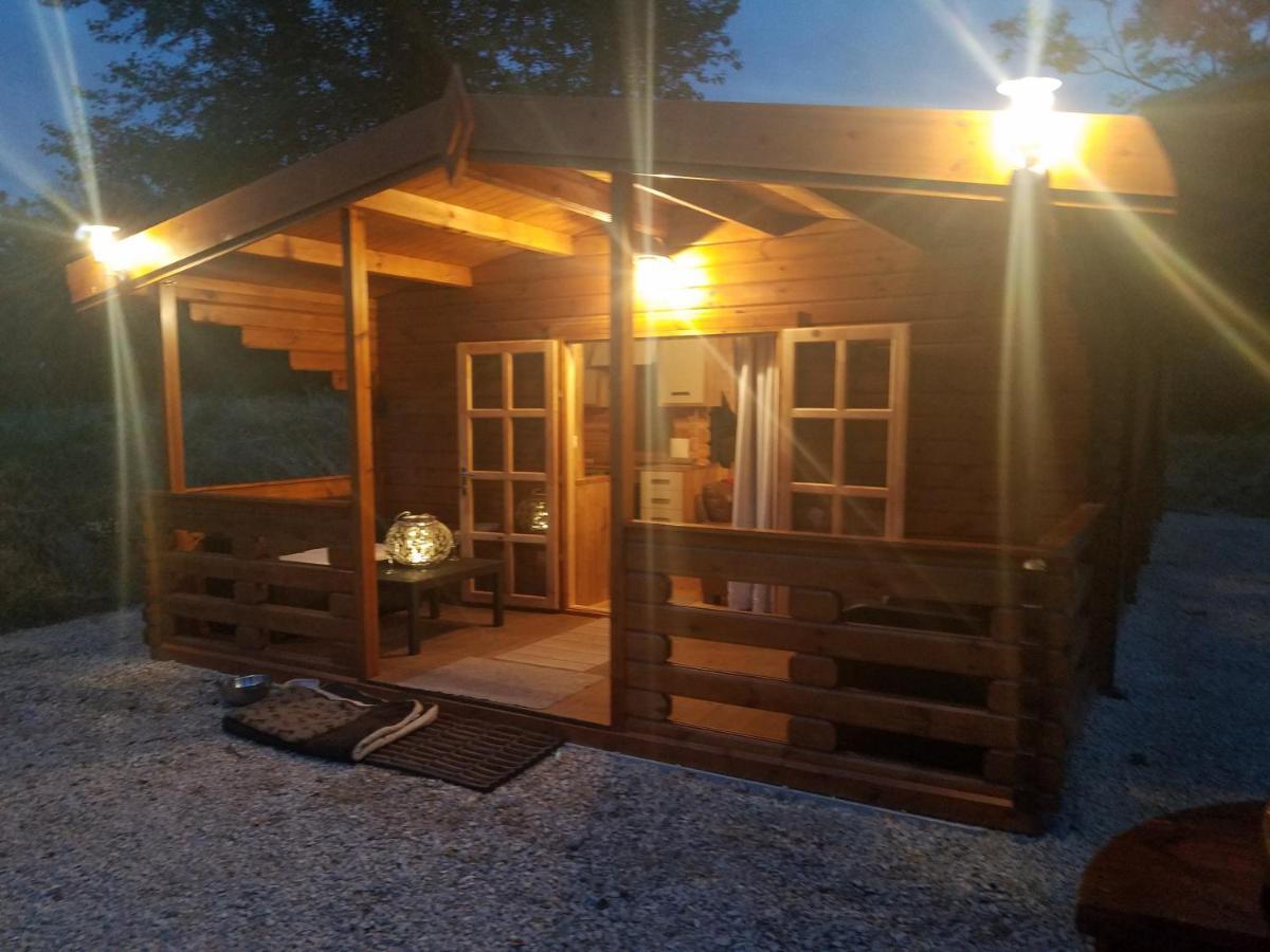 West Pool Cabin Lincoln Exterior photo